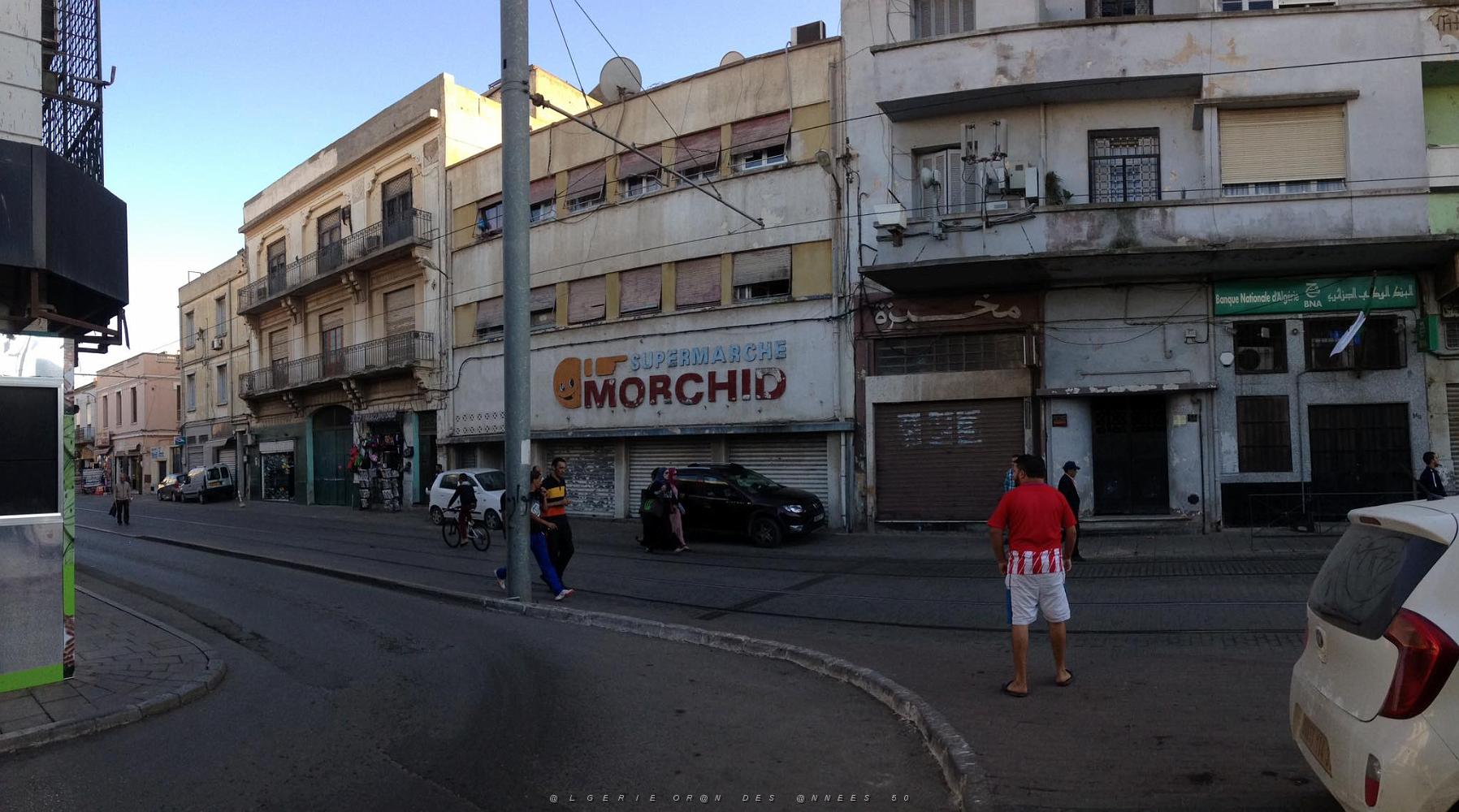 ORAN Avenue de Saint-Eugene et l'ancien Monoprix (supermarche Morchid ).jpg